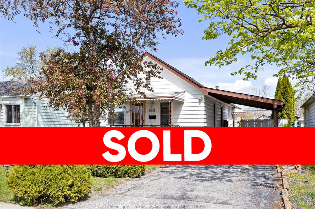 1698 BUCKINGHAM, WINDSOR - SOLD